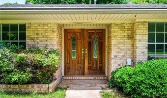 5204 ROBINSON Dr, Alexandria, LA 71301