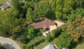 714 Edgewood Dr, Batesville, IN 47006