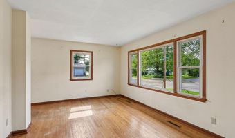 3803 Ontario St, Ames, IA 50014