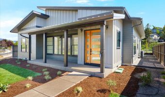 360 Briscoe Pl, Ashland, OR 97520