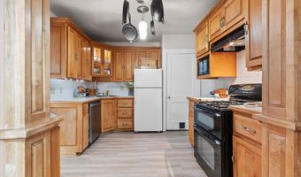 219 E HANCOCK St, Appleton, WI 54911