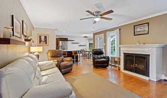 5 Little Village Ln, Belgrade, ME 04917