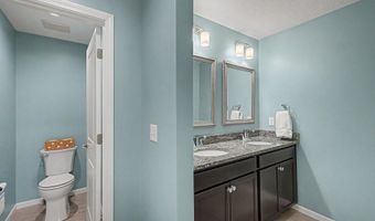 6694 Lakeview Cir NE, Albertville, MN 55301