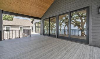 2707 1st St, Arnolds Park, IA 51331
