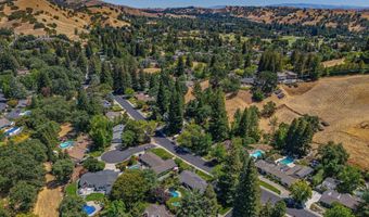 1023 White Gate Rd, Alamo, CA 94507