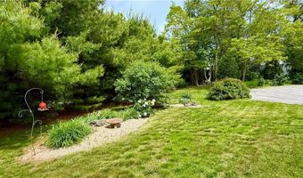 290 Cooper Ln, East Greenwich, RI 02818