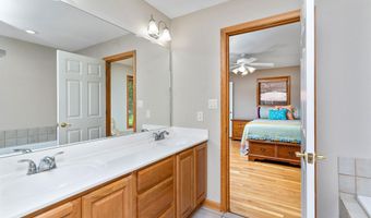 53 Cresta Way, Hot Springs Village, AR 71909