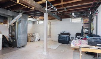 213 215 W 4th Ave, Aurora, MN 55705