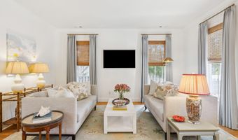 1711 Duke St, Beaufort, SC 29902
