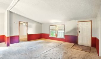 24 Silver Pond Dr, Apple Creek, OH 44606