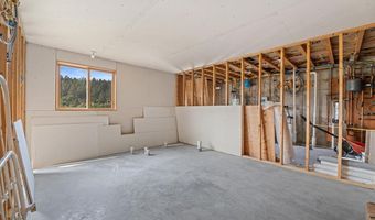 30 Alum Creek Rd, Aladdin, WY 82710