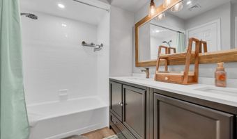 22 Alexandria Way, Basking Ridge, NJ 07920
