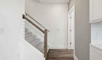 44824 TIVERTON Sq, Ashburn, VA 20147