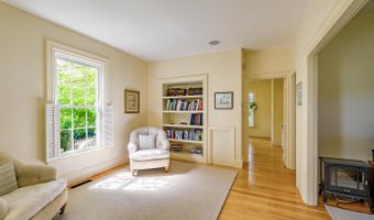 124 Union St, Belfast, ME 04915
