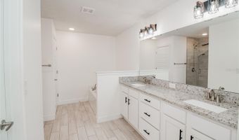 4820 SUMMIT VIEW Way, Auburndale, FL 33823