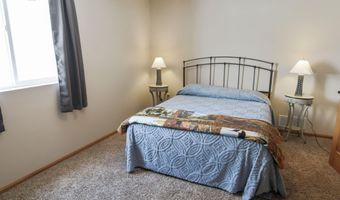 1312 NE 15th Ave, Aberdeen, SD 57401
