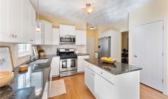 132 Julian Rd, Warwick, RI 02889