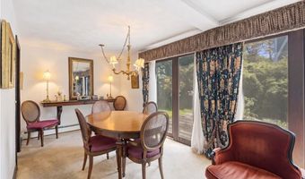 10 What Cheer Rd, Narragansett, RI 02882