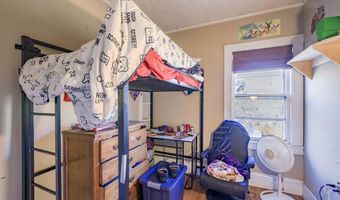 195 Main St, Belfast, ME 04915