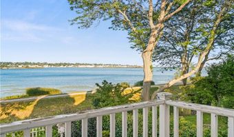 128 Eustis Ave, Newport, RI 02840