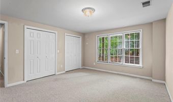 1605 Spinnaker Dr, Alpharetta, GA 30005