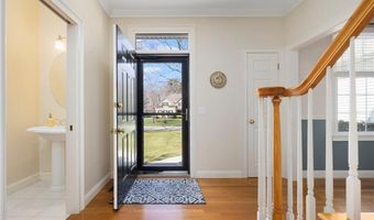 294 Sylvan Ct, North Kingstown, RI 02874