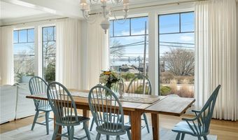 30 Walcott Ave, Jamestown, RI 02835