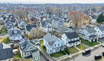 25 Manhattan Ave, Bridgeport, CT 06606