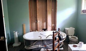 2410 Coggins Ln, Ayden, NC 28513