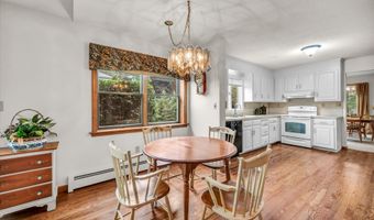 2 Sachem Dr, Cromwell, CT 06416