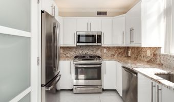 7111 WOODMONT Ave 602, Bethesda, MD 20815