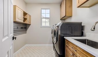 5597 S Buchanan St, Aurora, CO 80016