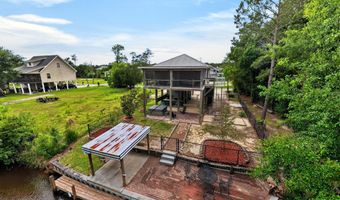 43 Fiber St, Bay St. Louis, MS 39520