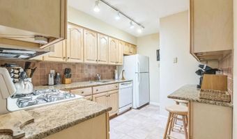 501 N BETHLEHEM Pike 14-Q, Ambler, PA 19002