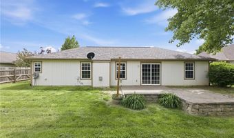 218 Hillside Dr, Baldwin City, KS 66006