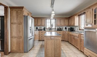 7766 State Hwy 39, Aurora, MO 65605
