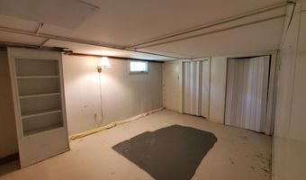 9 Wood St, Bangor, ME 04401