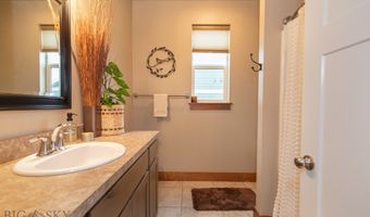 1005 Las Campanas, Belgrade, MT 59714