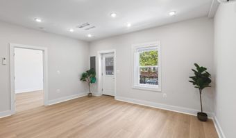 2236 40TH St NW FIVE, Washington, DC 20007