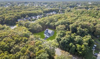 70 Seurat St, Barnegat, NJ 08005
