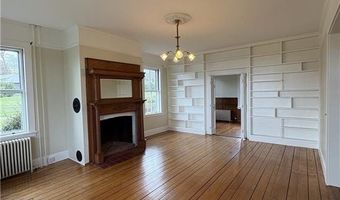 39 Walcott Ave, Jamestown, RI 02835