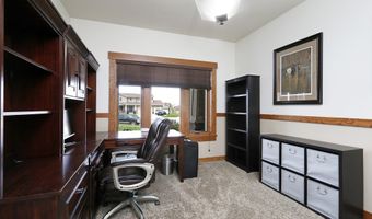 422 Stonegate Ct SW, Altoona, IA 50009