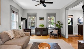 16 Isham St, Burlington, VT 05401