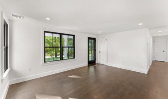 35 New St, Sharon, CT 06069