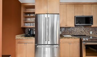 850 ALICEANNA St 301, Baltimore, MD 21202