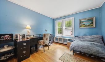 4 Clark Island Rd, Amherst, NH 03031