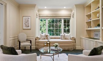 7009 LOCH LOMOND Dr, Bethesda, MD 20817