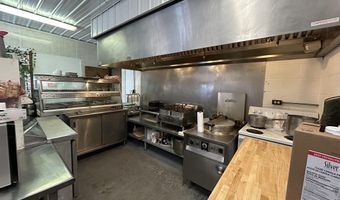 304 S Market St, Alton, MO 65606