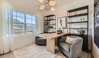 22114 E 39th Ave, Aurora, CO 80019