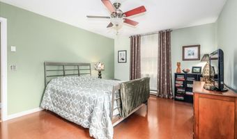 89 Candlewood Lake Rd, Brookfield, CT 06804